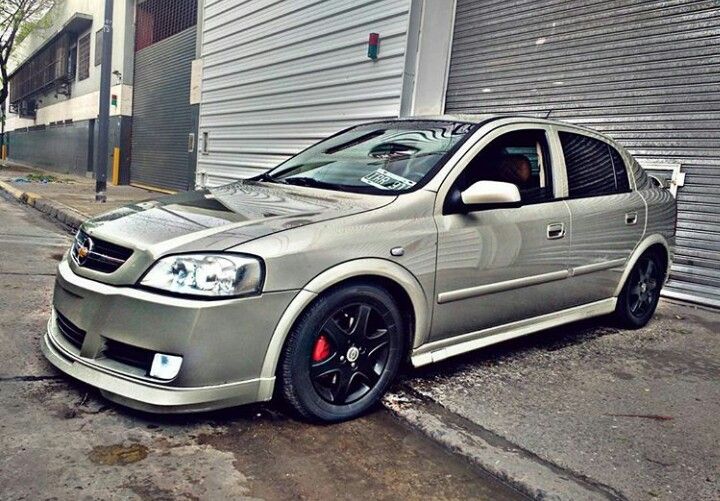 Astra GSi 2003
